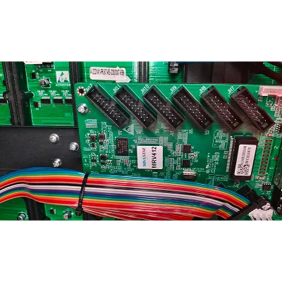 traditional-iron-aluminum-enclosure-for-led-display-product